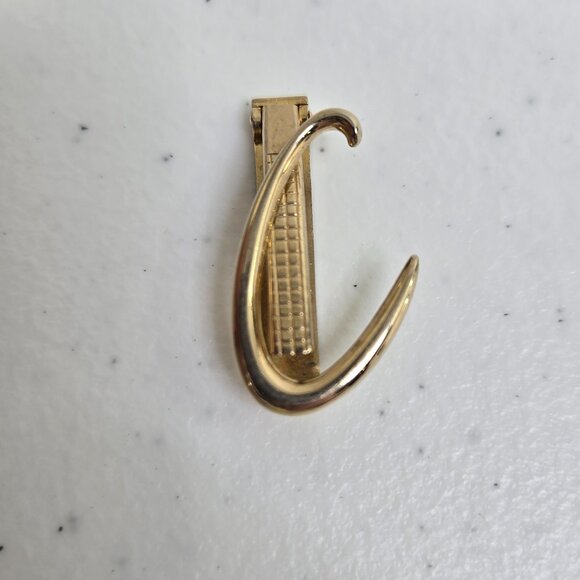 Swank Letter C Tie Clip for Men Vintage Gold Tone Retro Design Swirl Initial - Picture 1 of 9